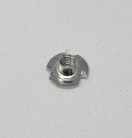 Picture of NEW LEADER 88931 CONVEYOR CHAIN SHIELD TEE NUT 1/4"X1/4"